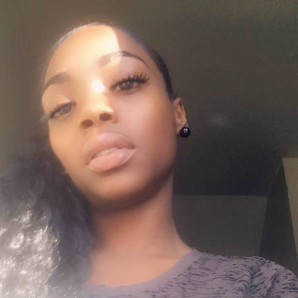 Meet your Posher, Lala